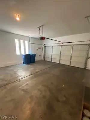 8953 Tamar Sage Court, Las Vegas, NV 89149 Garage