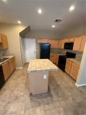 8953 Tamar Sage Court, Las Vegas, NV 89149 Kitchen