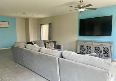 941 Twincrest Avenue, North Las Vegas, NV 89032 