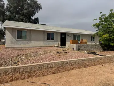 1520 Bert Circle, Logandale