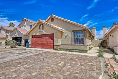 1586 Angel Falls Street, Las Vegas