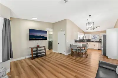 7432 Saybrook Point Drive, Las Vegas, NV 89128 