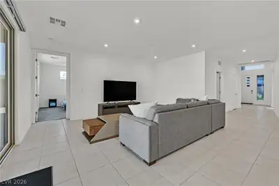 9715 Crisman Ridge Street Living Room