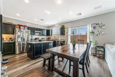 470 Barcarolle Lane, Henderson, NV 89011 Kitchen