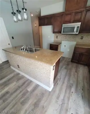 7349 Dolphine Crest Avenue, Las Vegas, NV 89129 