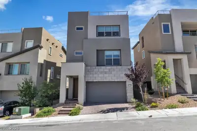 11695 Gentle Birdsong Avenue, Las Vegas