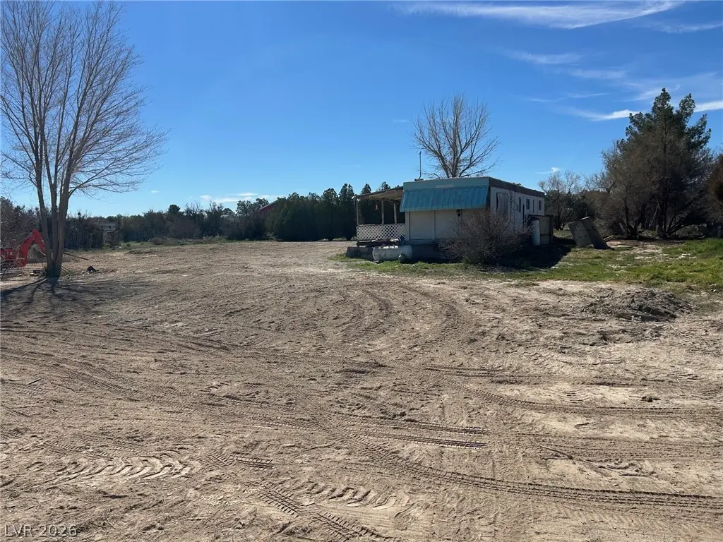 1300 West Windsong Lane