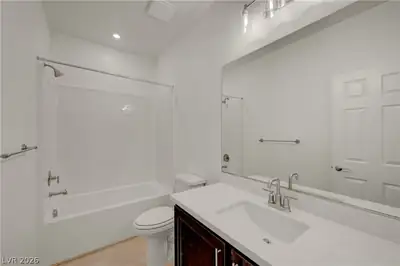 1021 Venice Avenue, Henderson, NV 89015 Bathroom