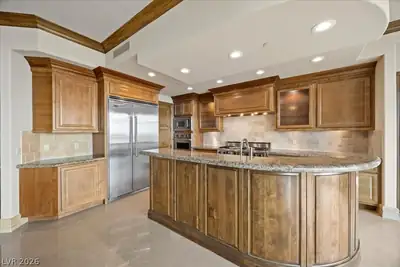 9103 Alta Drive 1207 