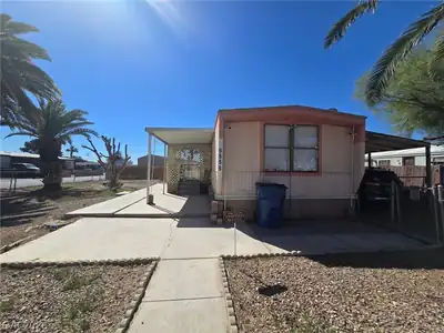 5555 Everglade Street, Las Vegas, NV 89142 Front of Structure