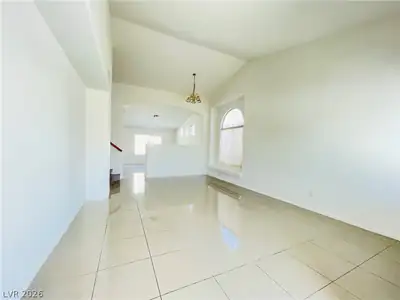 8134 Dinsmore Drive, Las Vegas, NV 89117 