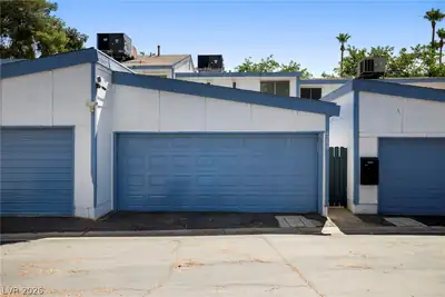 4288 Kona Coast Way Las Vegas, NV 89121