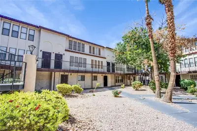 2080 Karen Avenue 9 Las Vegas, NV 89169