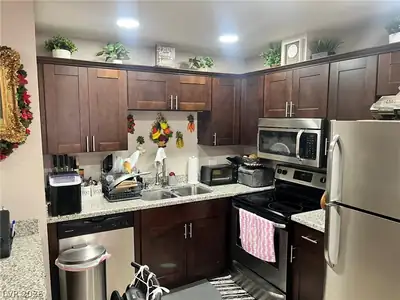 7948 Diamond Rock Way 102 Kitchen