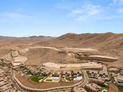 18 Mountain View Drive Las Vegas, NV 89141