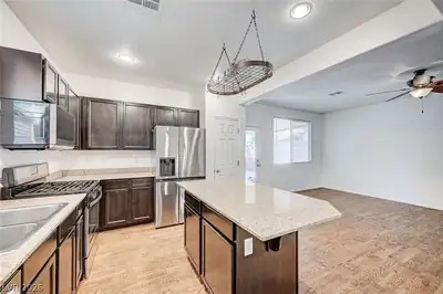 10837 Hunters Green Avenue, Las Vegas, NV 89166 