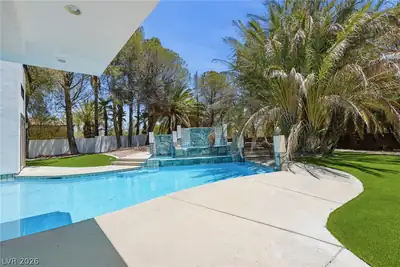 8821 Greensboro Lane, Las Vegas, NV 89134 Pool