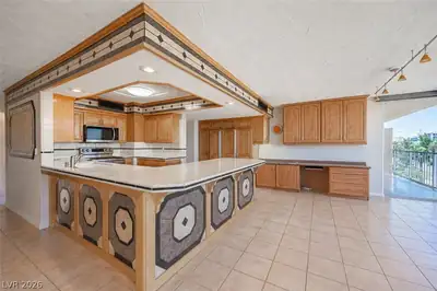 3111 Bel Air Drive 6E 