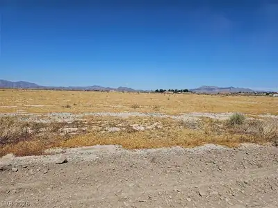 2370 South Oakridge Avenue Pahrump, NV 89048