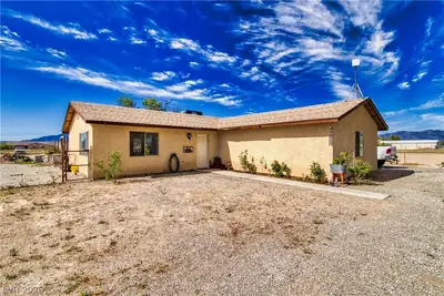 1641 West Hickory Street, Pahrump
