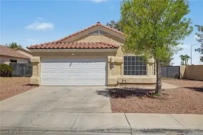 998 Trackers Glen Avenue, Henderson