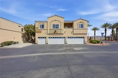 3936 Smokey Fog Avenue 201, North Las Vegas