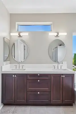 3006 Canal Walk Road Primary Bathroom