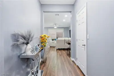2740 Aldine Court, Las Vegas, NV 89142 Hallway