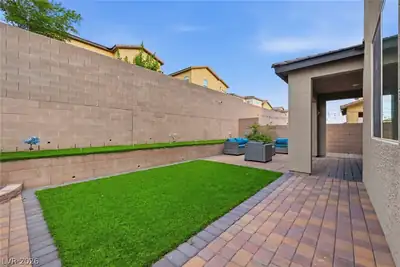2740 Aldine Court, Las Vegas, NV 89142 Yard