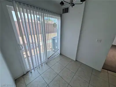 5245 Golden Lane, Las Vegas, NV 89119 