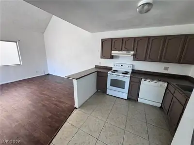 5245 Golden Lane, Las Vegas, NV 89119 