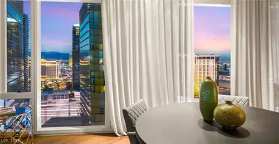 3750 Las Vegas Boulevard 3009 Dining Area