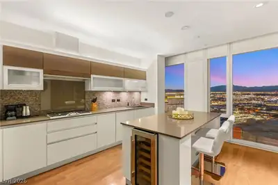 3750 Las Vegas Boulevard 3009 Kitchen