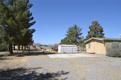 2830 West Irene Street Yard