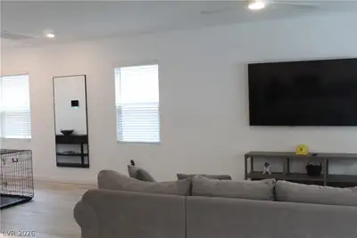 8831 Sasquatch Run Avenue, Las Vegas, NV 89166 
