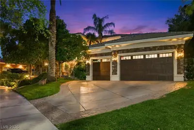 2009 Redbird Drive, Las Vegas, NV 89134 
