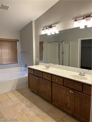 9781 Marcelline Avenue, Las Vegas, NV 89148 Primary Bathroom