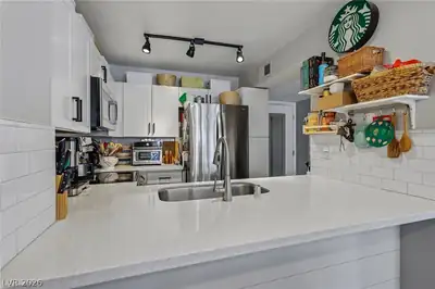 5574 Orchard Lane N/A Kitchen