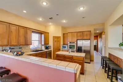 8152 Eagledancer Avenue, Las Vegas, NV 89129 Kitchen