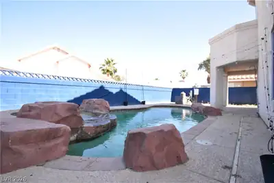 5016 Camino Del Santo Parkway, North Las Vegas, NV 89031 