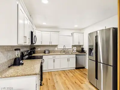 6205 Shawnee Avenue, Las Vegas, NV 89107 Kitchen