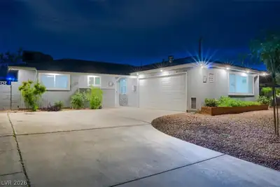 6205 Shawnee Avenue, Las Vegas, NV 89107 Front of Structure