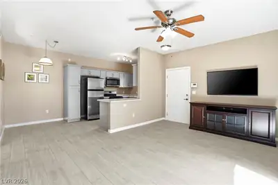 2291 West Horizon Ridge Parkway 13175, Henderson