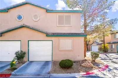 5621 Lago Court, Las Vegas, NV 89118 
