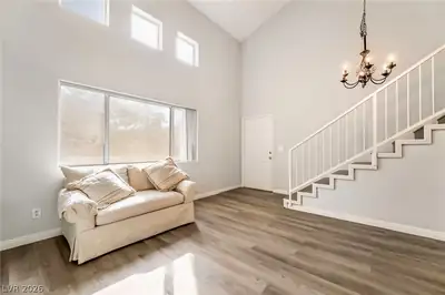 5621 Lago Court, Las Vegas, NV 89118 
