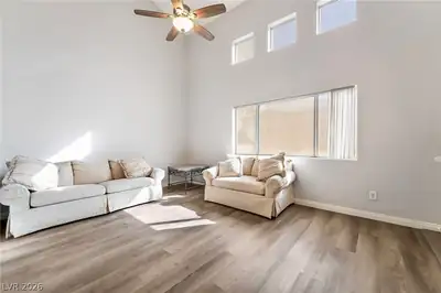 5621 Lago Court, Las Vegas, NV 89118 
