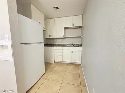720 North 10th Street, Las Vegas, NV 89101 Kitchen