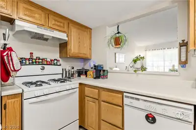 2136 Pebble Creek Lane, Laughlin, NV 89029 Kitchen
