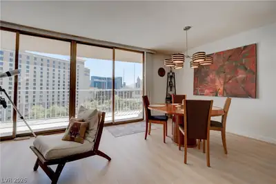 205 East HARMON Avenue 909 Dining Area