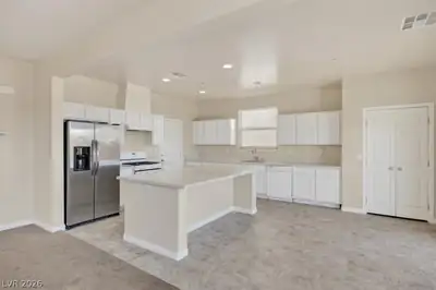 1116 Strada Cristallo Kitchen